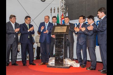 A ceremony on April 2 laid the foundation stone for the Hyundai Rotem rolling stock factory at Araraquara.